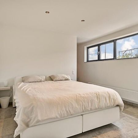 Schitterende Loft Met Jacuzzi En Sauna In Мехелен Экстерьер фото