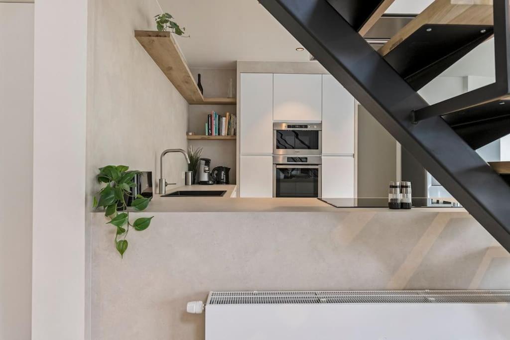 Schitterende Loft Met Jacuzzi En Sauna In Мехелен Экстерьер фото