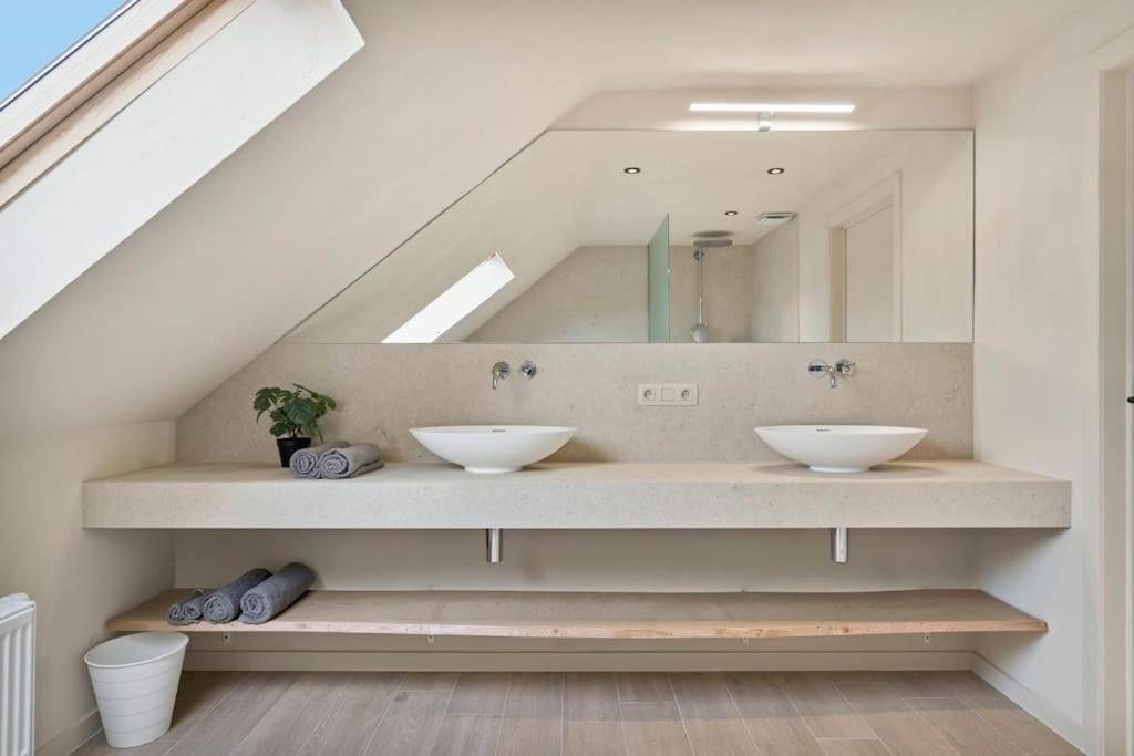 Schitterende Loft Met Jacuzzi En Sauna In Мехелен Экстерьер фото
